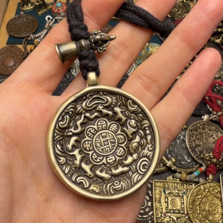 藏传文玩九宫如图