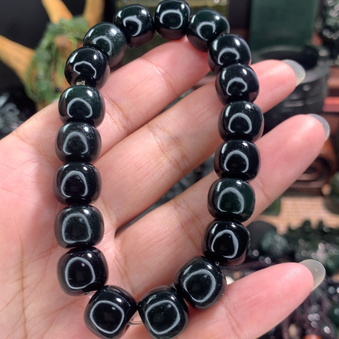 睡***国泰山玉精品老型珠手串