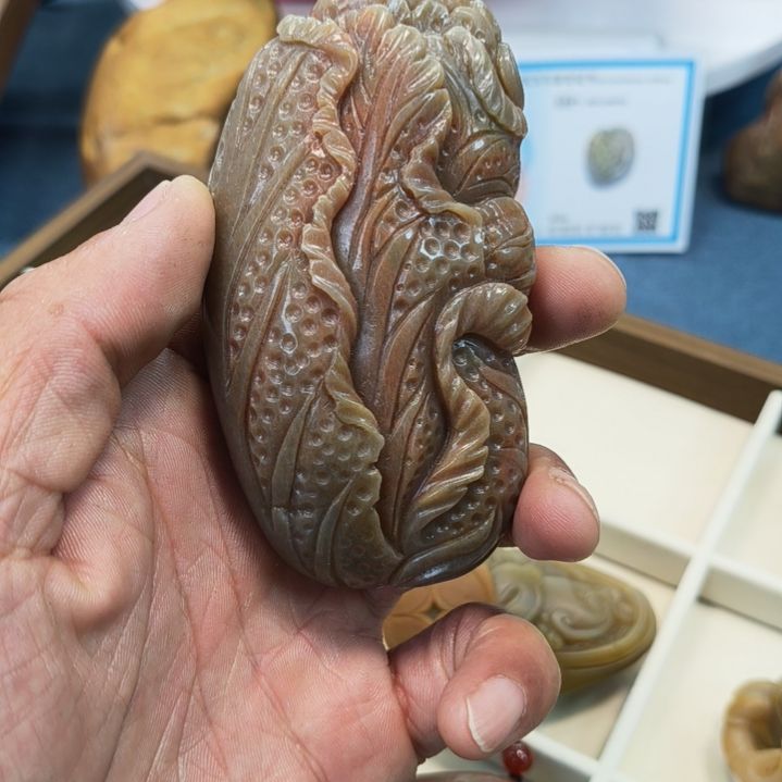石英岩玉未镶嵌手把件