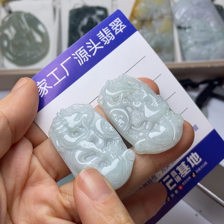 翡翠未镶嵌项圈翡翠