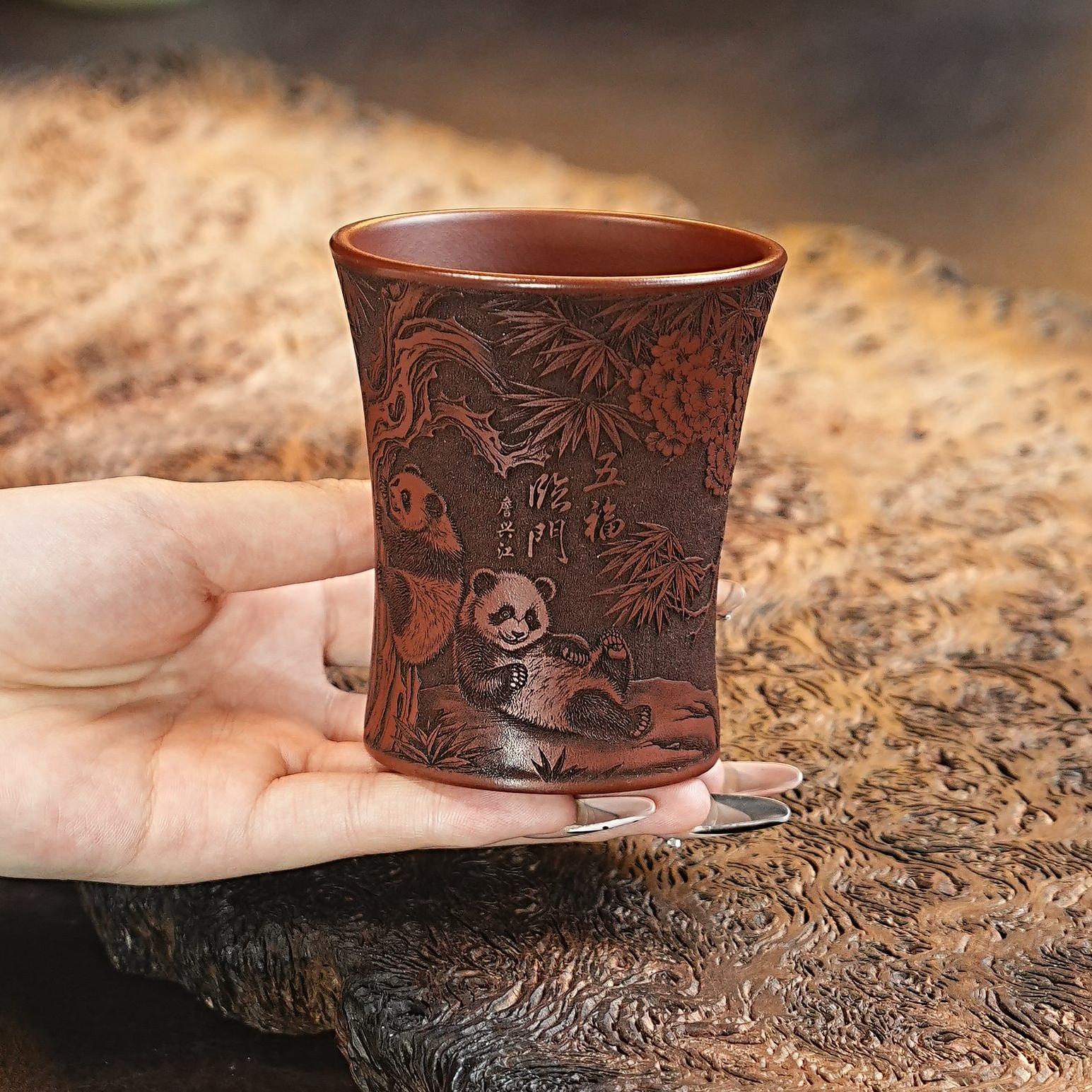 宜兴全手工紫砂茶具 原矿紫玉金砂泥料刻绘五福临门熊猫主人杯