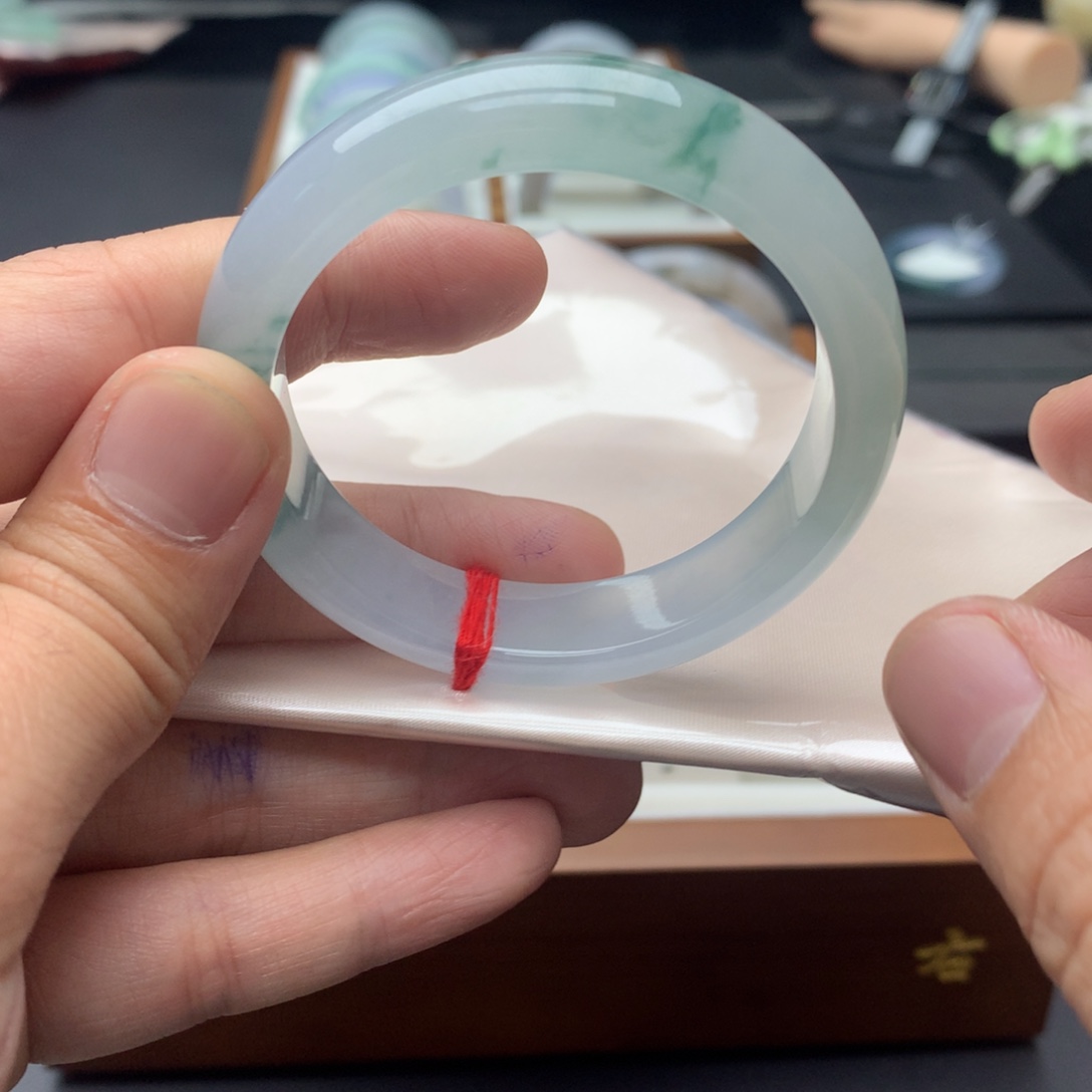 翡翠未镶嵌手镯天然缅甸翡翠手镯