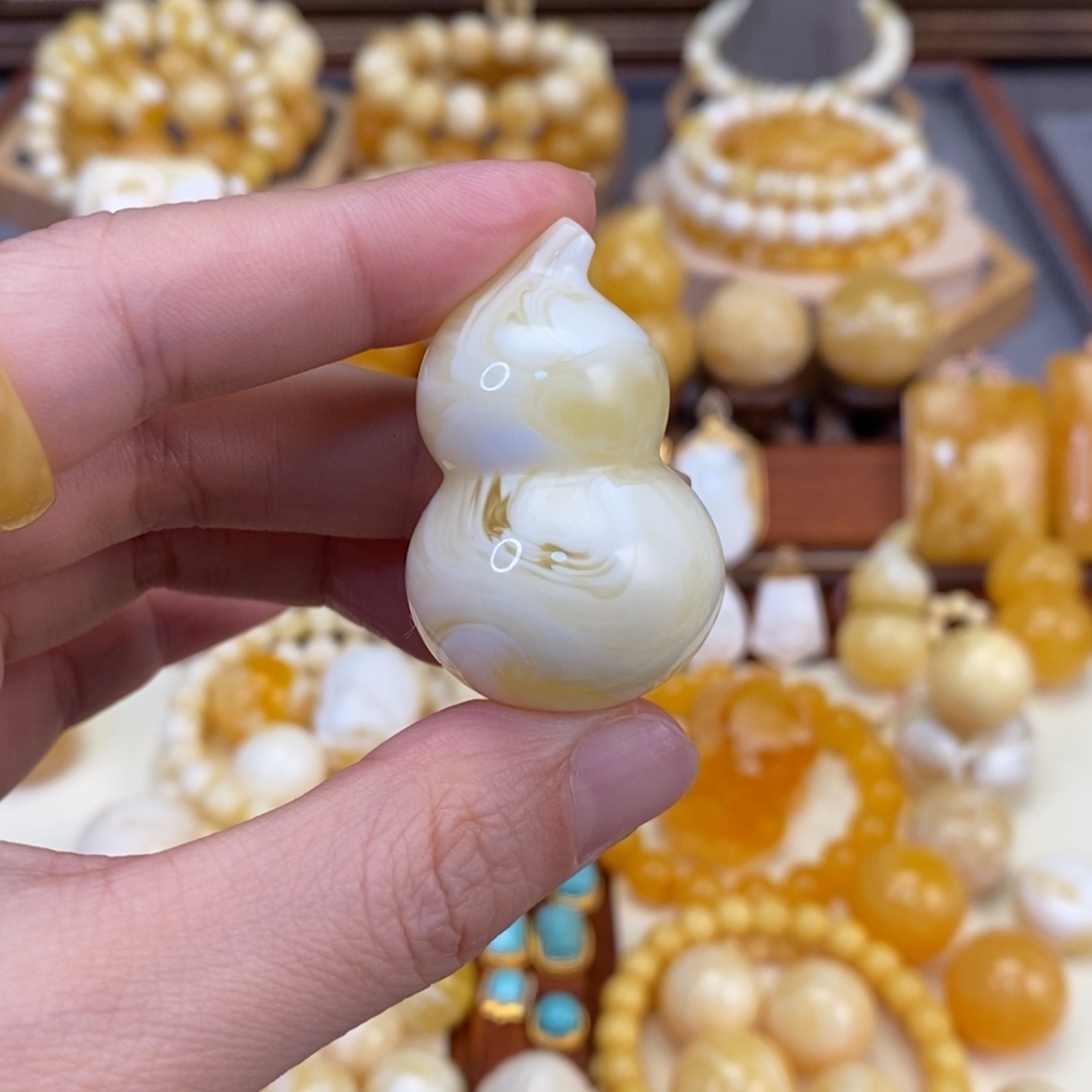 【闪购商品】未镶嵌蜜蜡裸石葫芦
