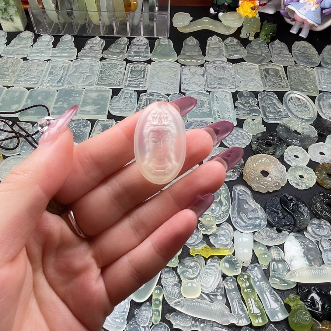 蛇纹石玉吊坠(赠链)未镶嵌