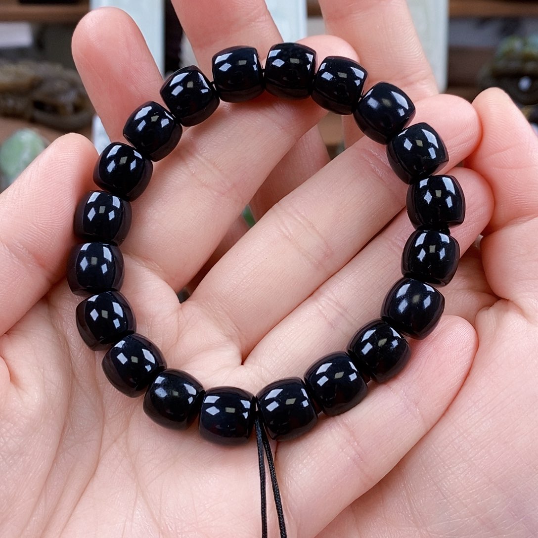 和田玉颈饰未镶嵌七**，