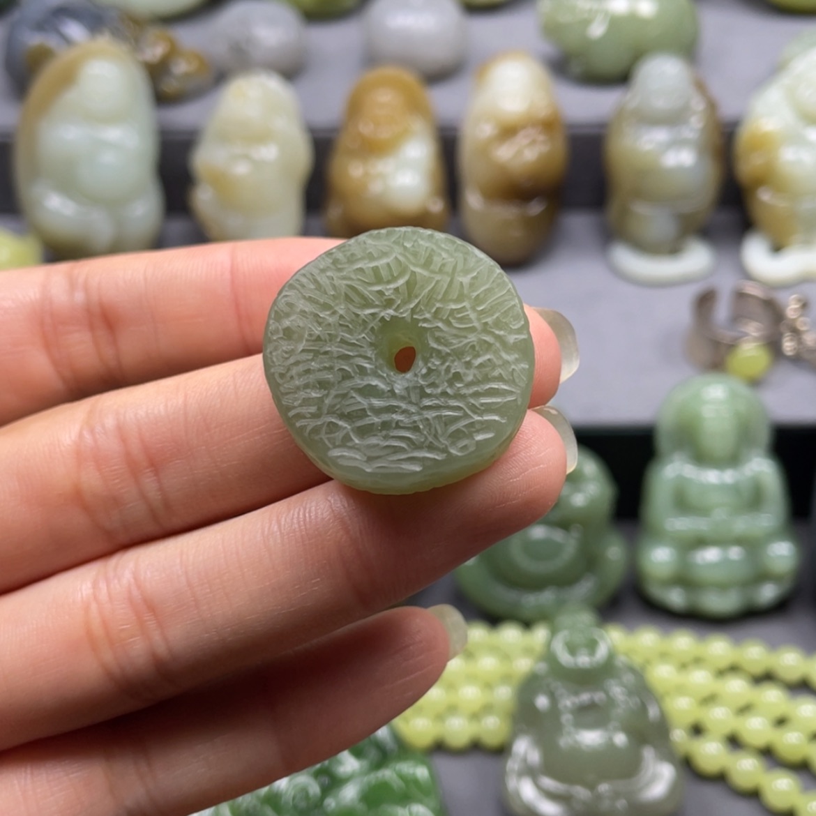 【闪购商品】未镶嵌和田玉挂件继**石