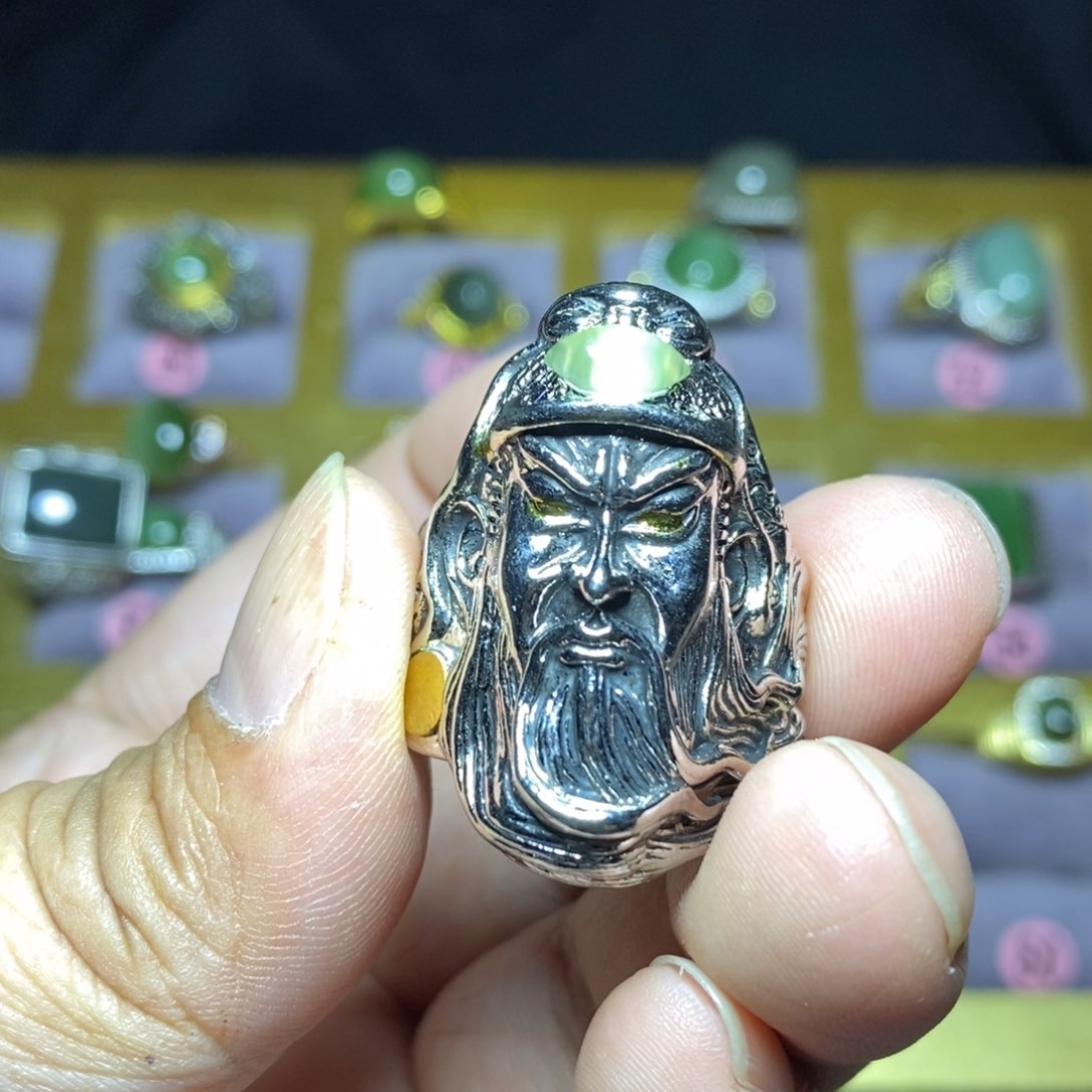 和田玉（碧玉）戒指未镶嵌