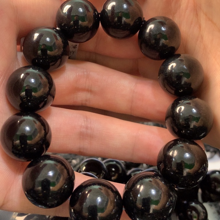 翡翠未镶嵌吊坠(不含链)卡18左右