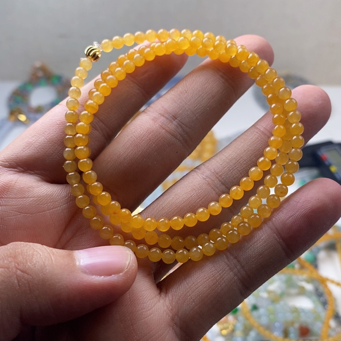 L***斌定制翡翠未镶嵌缅甸翡翠a货卡3.9