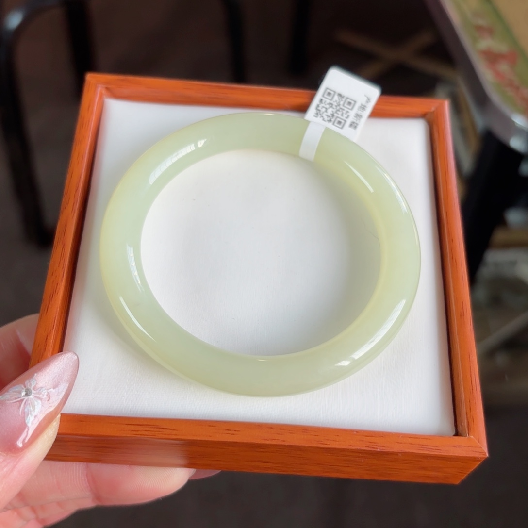 和田玉手镯58.2未镶嵌