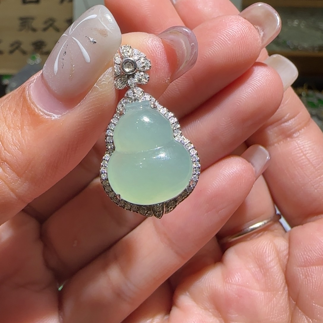 【闪购商品】翡翠颈饰18K金镶嵌缅甸