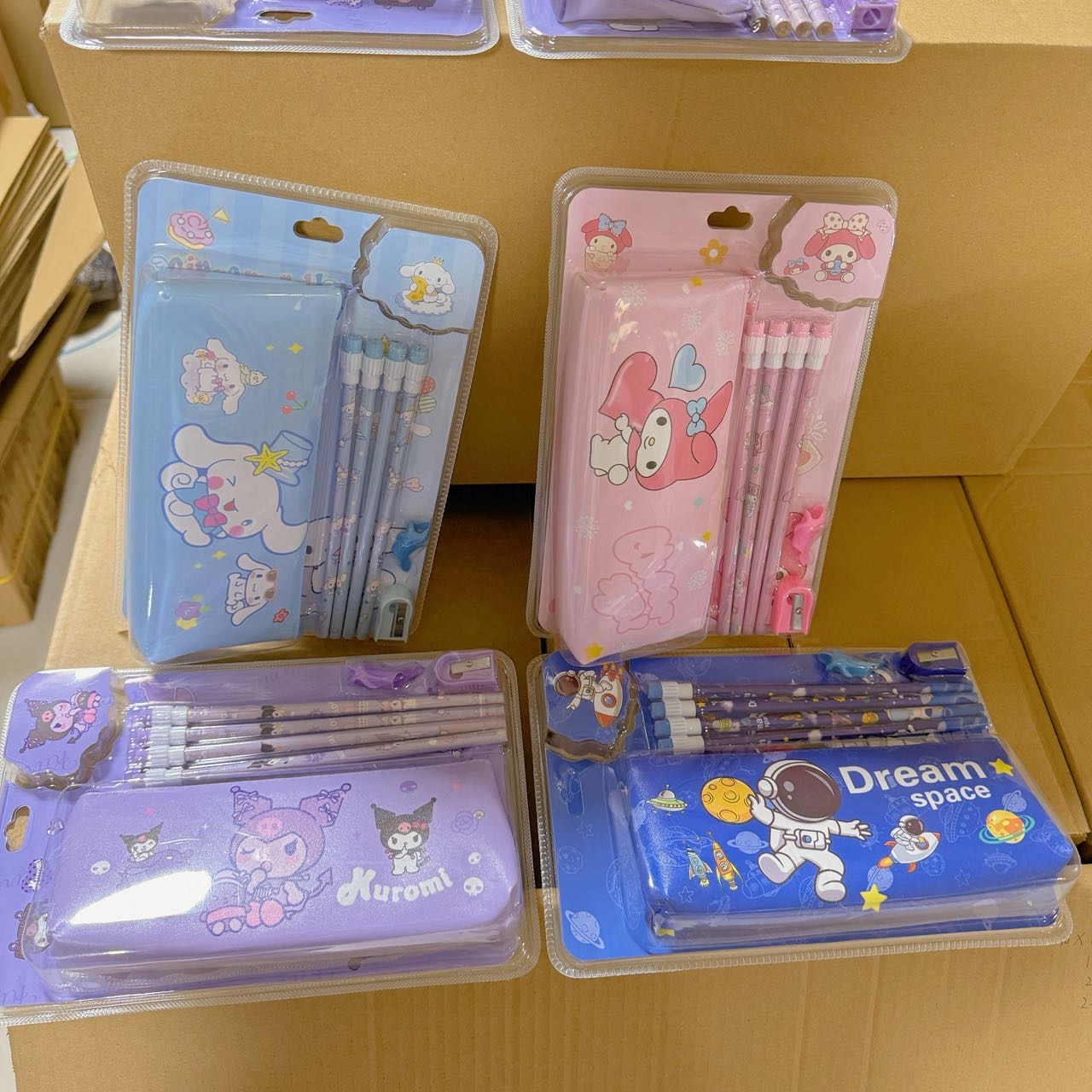 【新疆包邮】卡通笔袋铅笔转笔刀组合