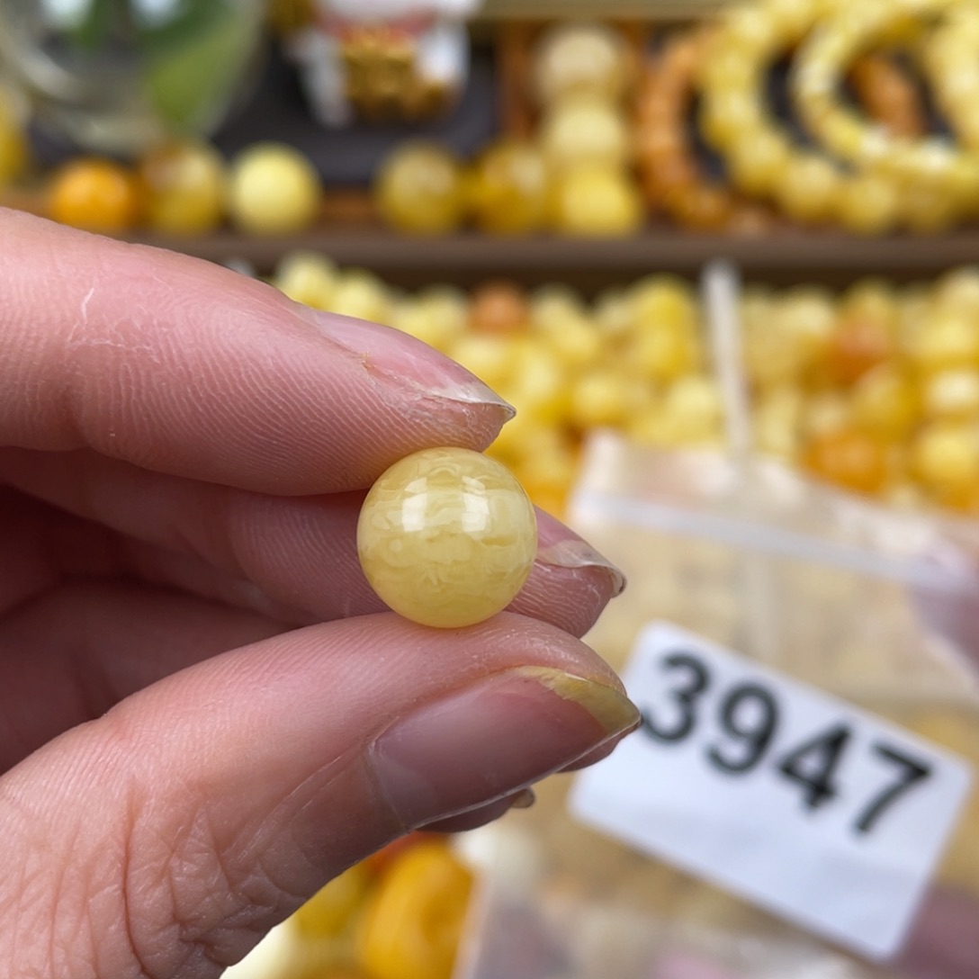 未镶嵌蜜蜡珠宝奇石10.9