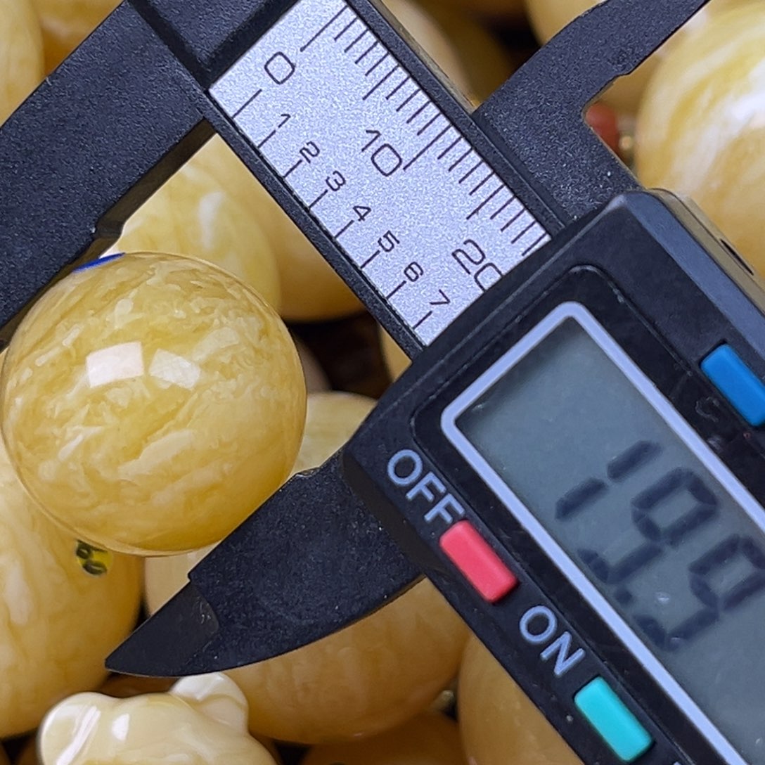 裸石蜜蜡未镶嵌！