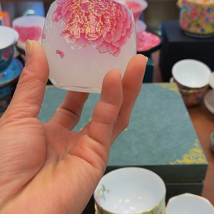 段泥茶杯啦啦啦啦咯啦咯