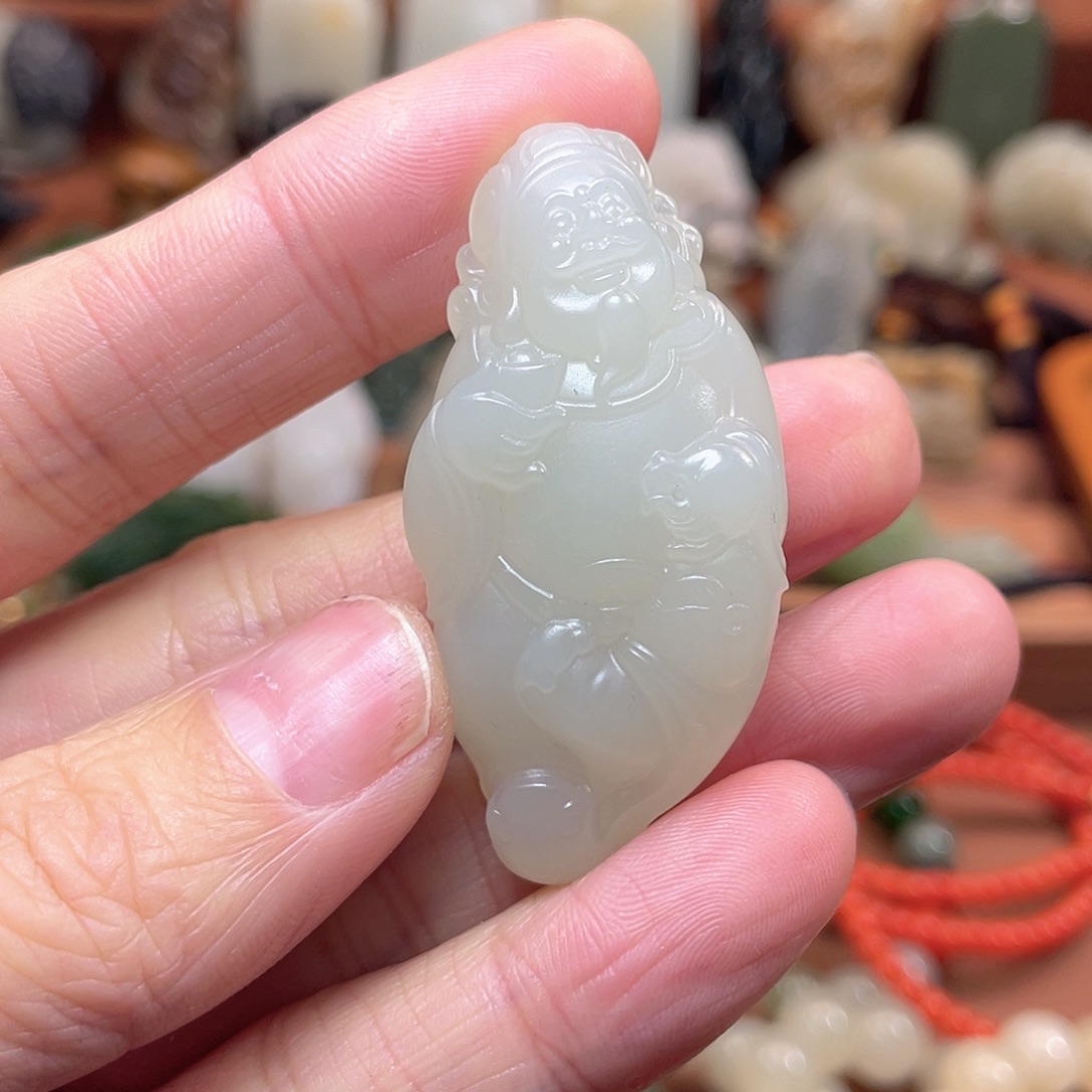 和田玉未镶嵌车挂