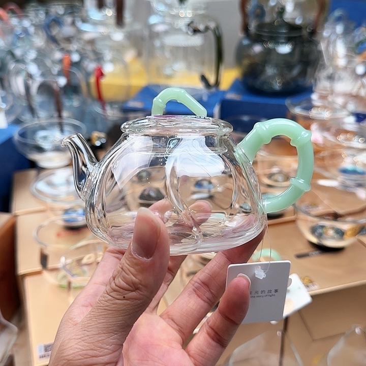 禾器浅玉色君漾壶