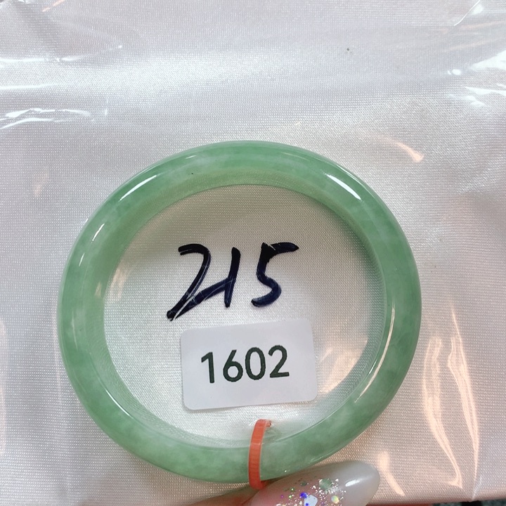 翡翠手镯未镶嵌天然翡翠手镯52贵妃