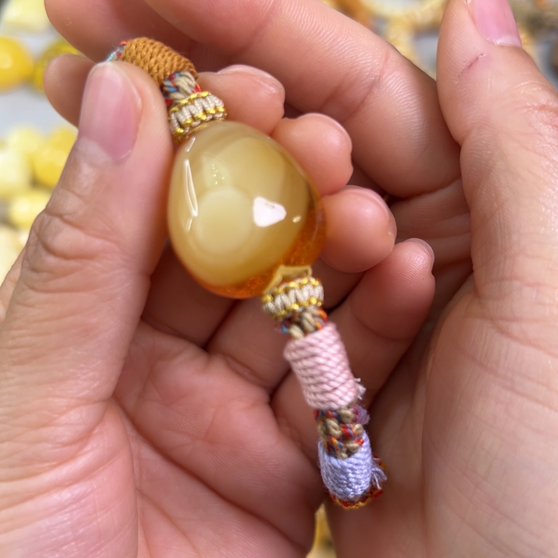 蜜蜡裸石未镶嵌蜜蜡