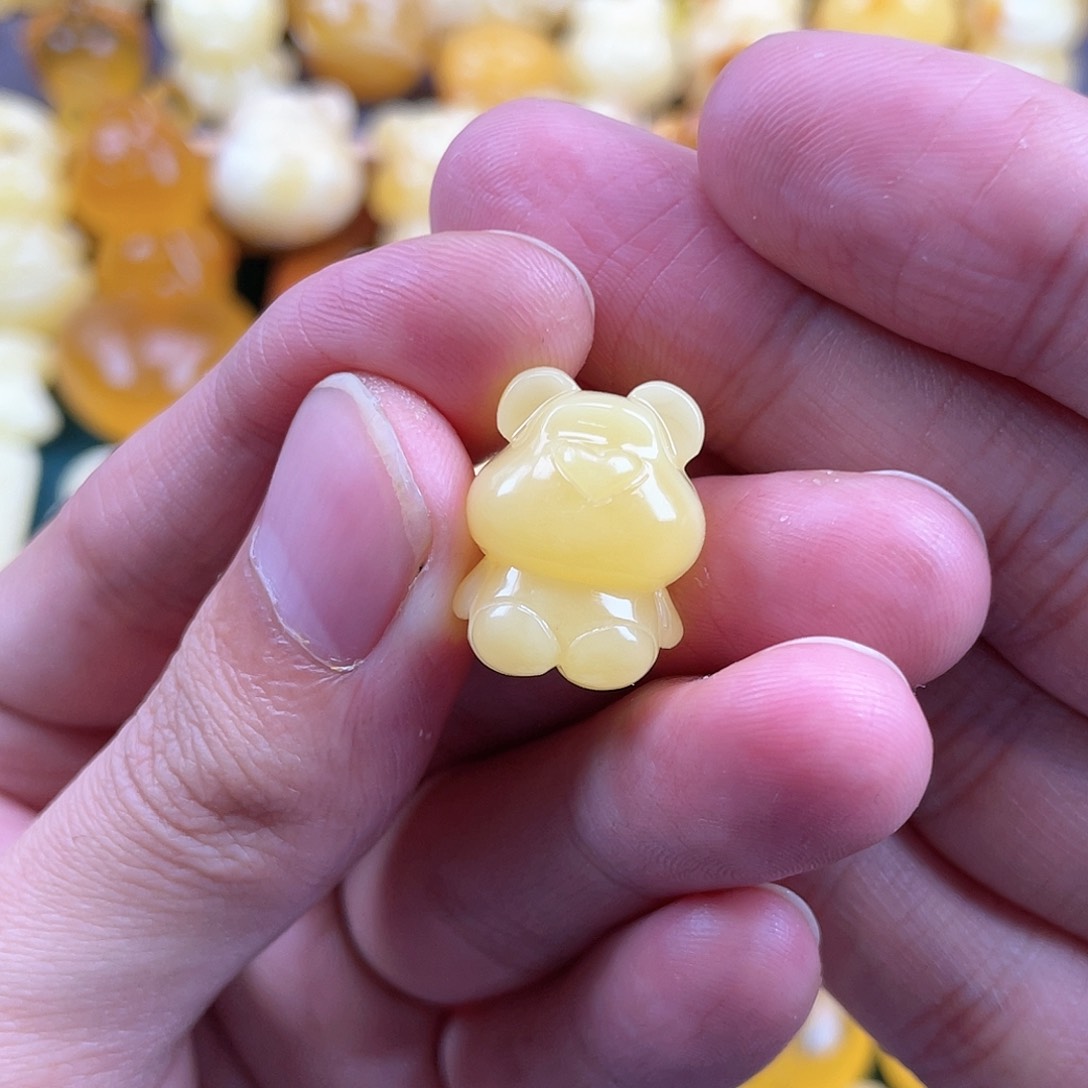 琥珀裸石未镶嵌蜜蜡