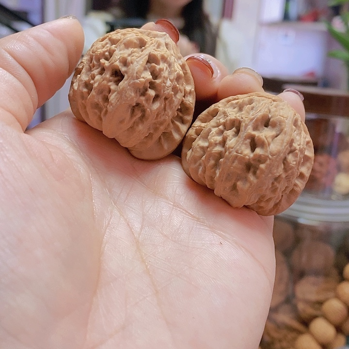 【闪购商品】文玩核桃把件37白狮子修