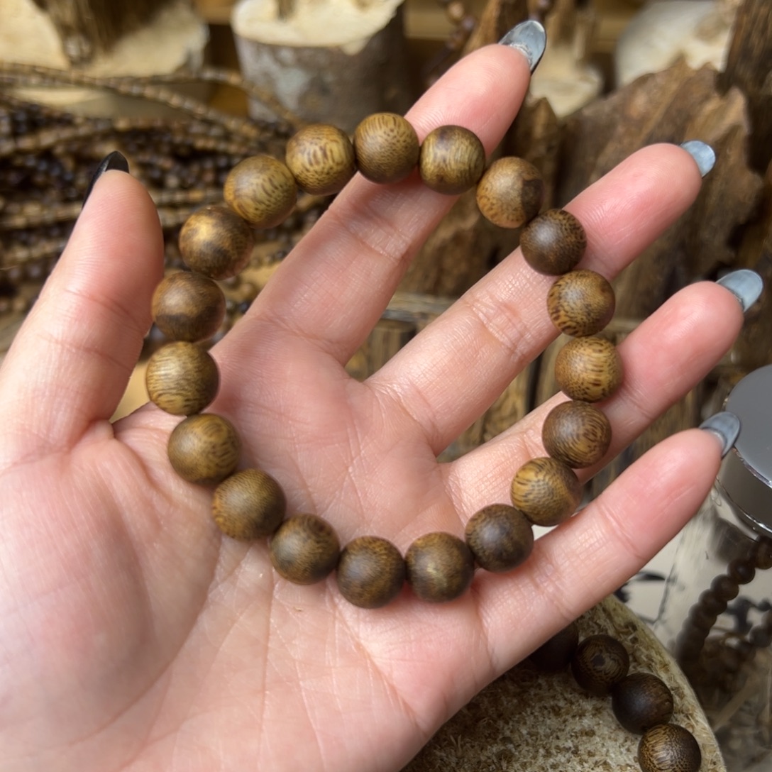 沉香碎屑沉香1.1单圈8克加