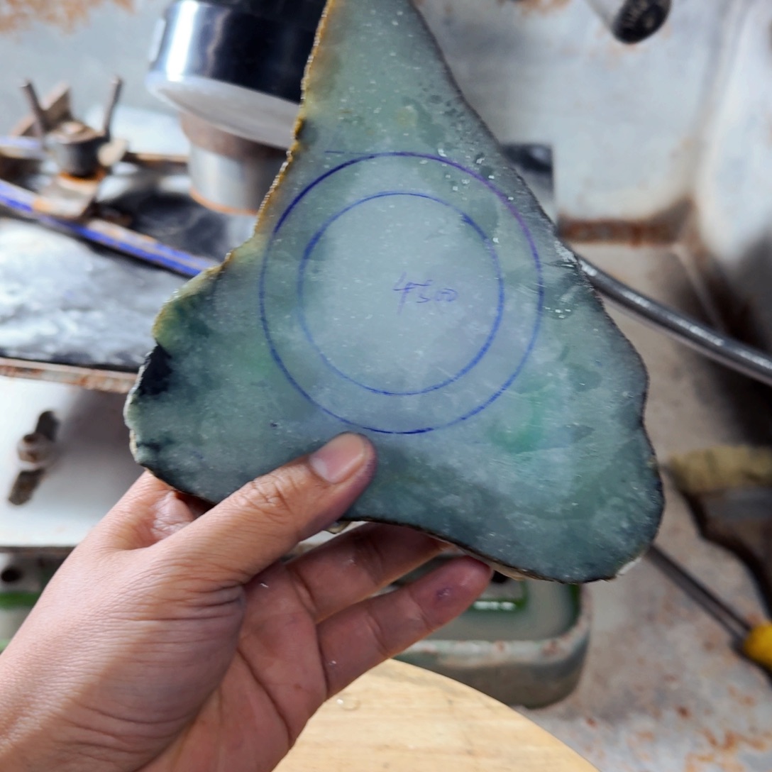 天***莲定制翡翠未镶嵌片料定制加工后不支持退换