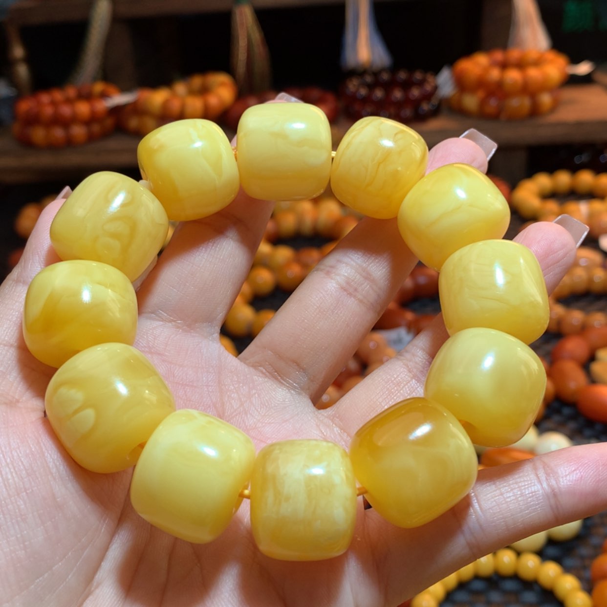 【闪购商品】手串蜜蜡未镶嵌贝**瓜蜜蜡手串