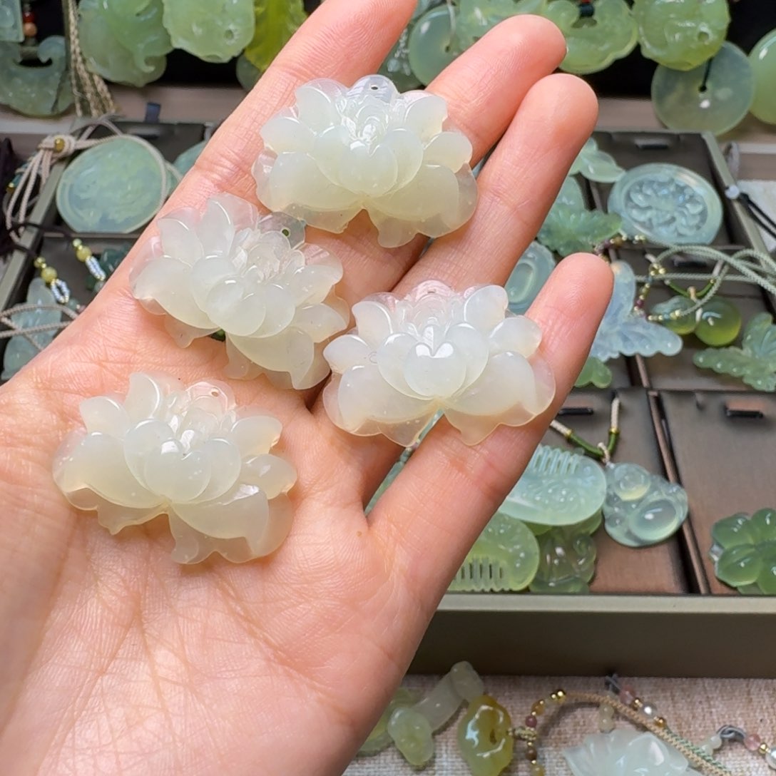 蛇纹石玉项链未镶嵌一个