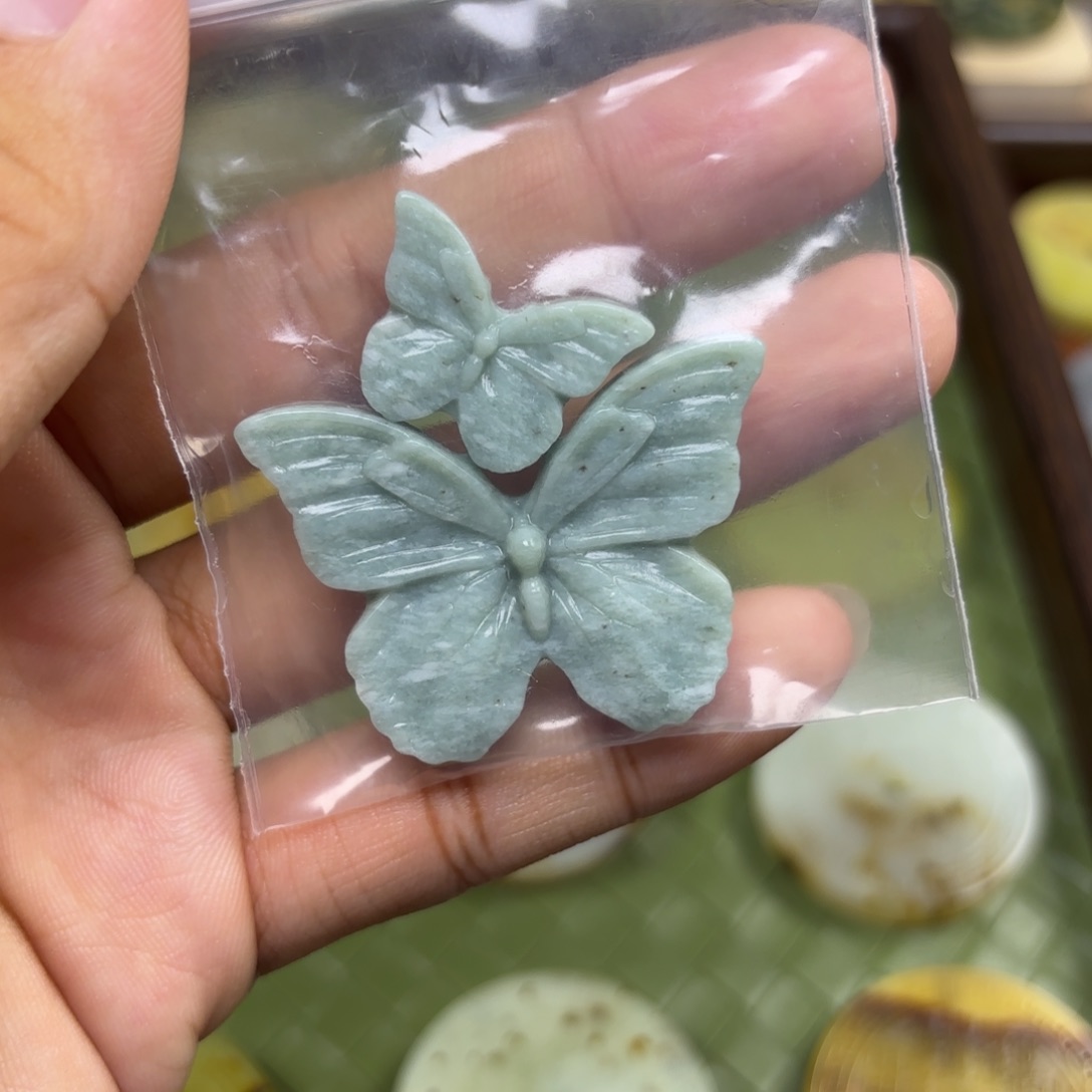 蛇纹石玉未镶嵌吊坠(不含链)