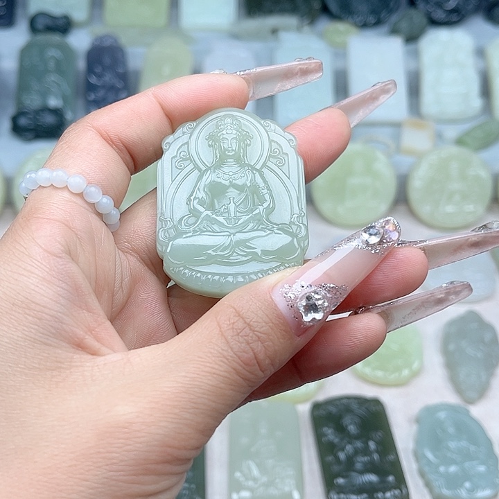 和田玉未镶嵌颈饰