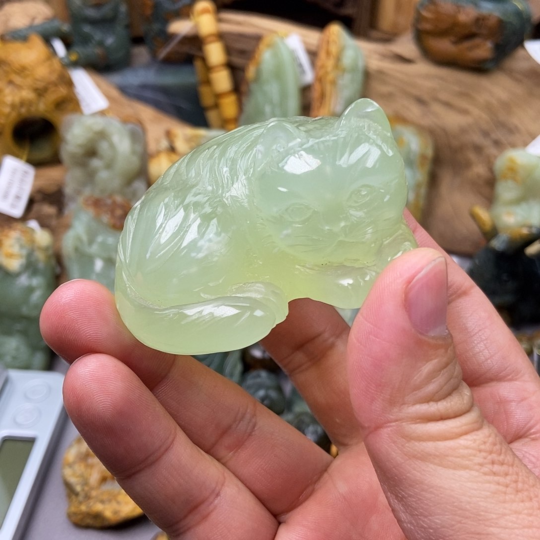 蛇纹石玉把件合金