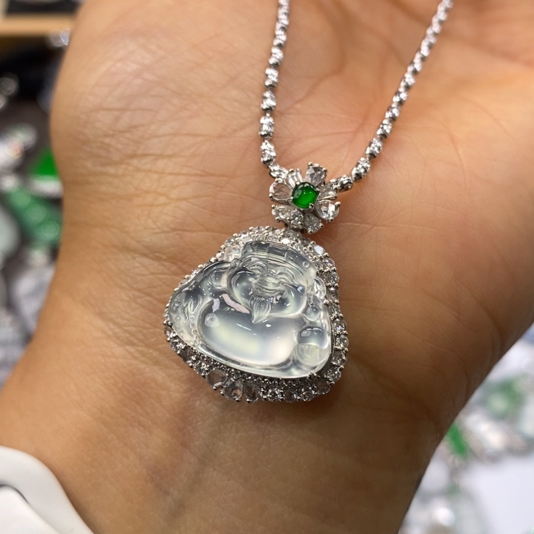 翡翠吊坠(不含链)18K金镶嵌