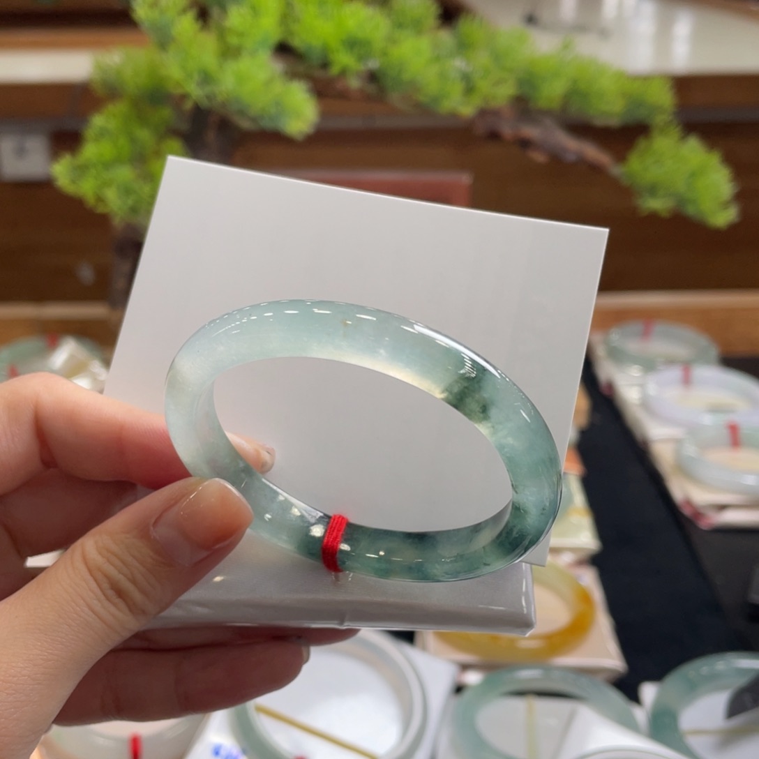 翡翠手镯未镶嵌53+ 贵妃 51 正圈