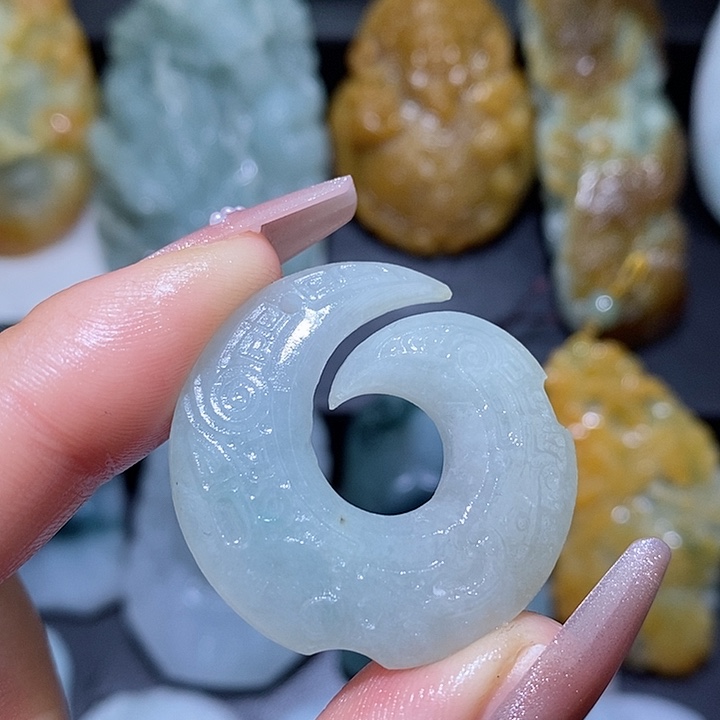 定制翡翠未镶嵌翡翠