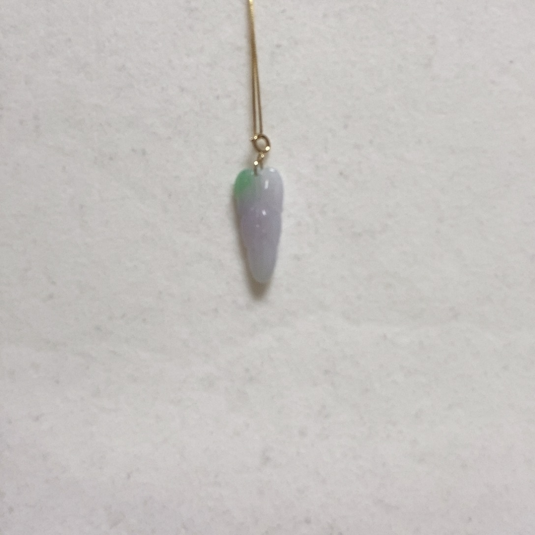 翡翠颈饰18K金镶嵌简单