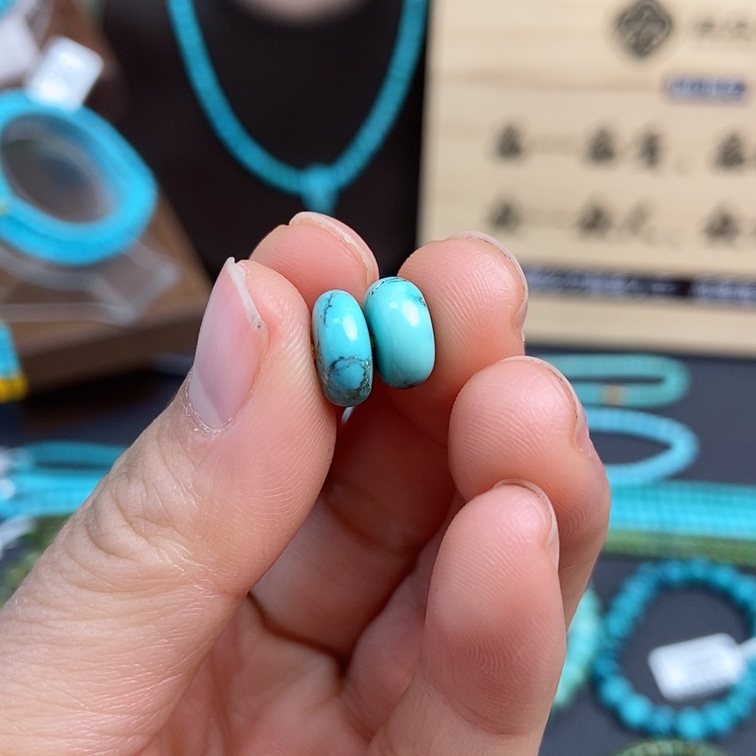 绿松石配饰未镶嵌