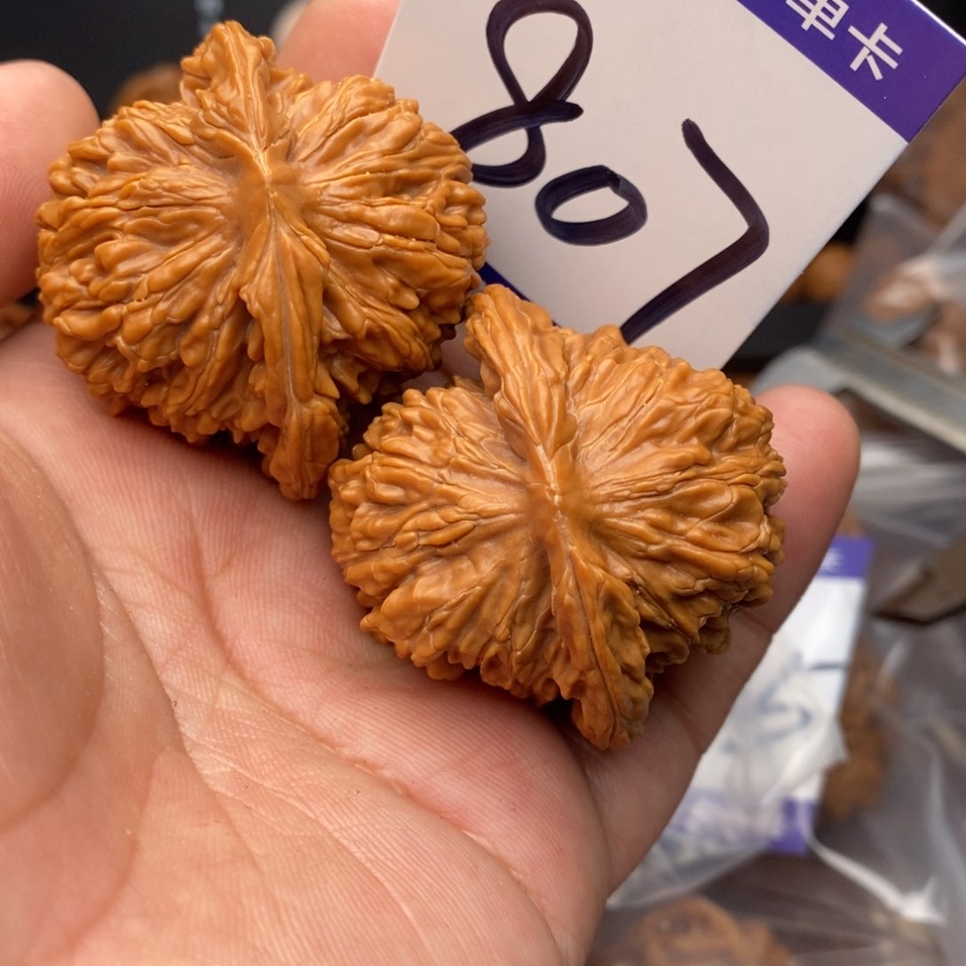 把件文玩核桃四座楼狮子头44尺