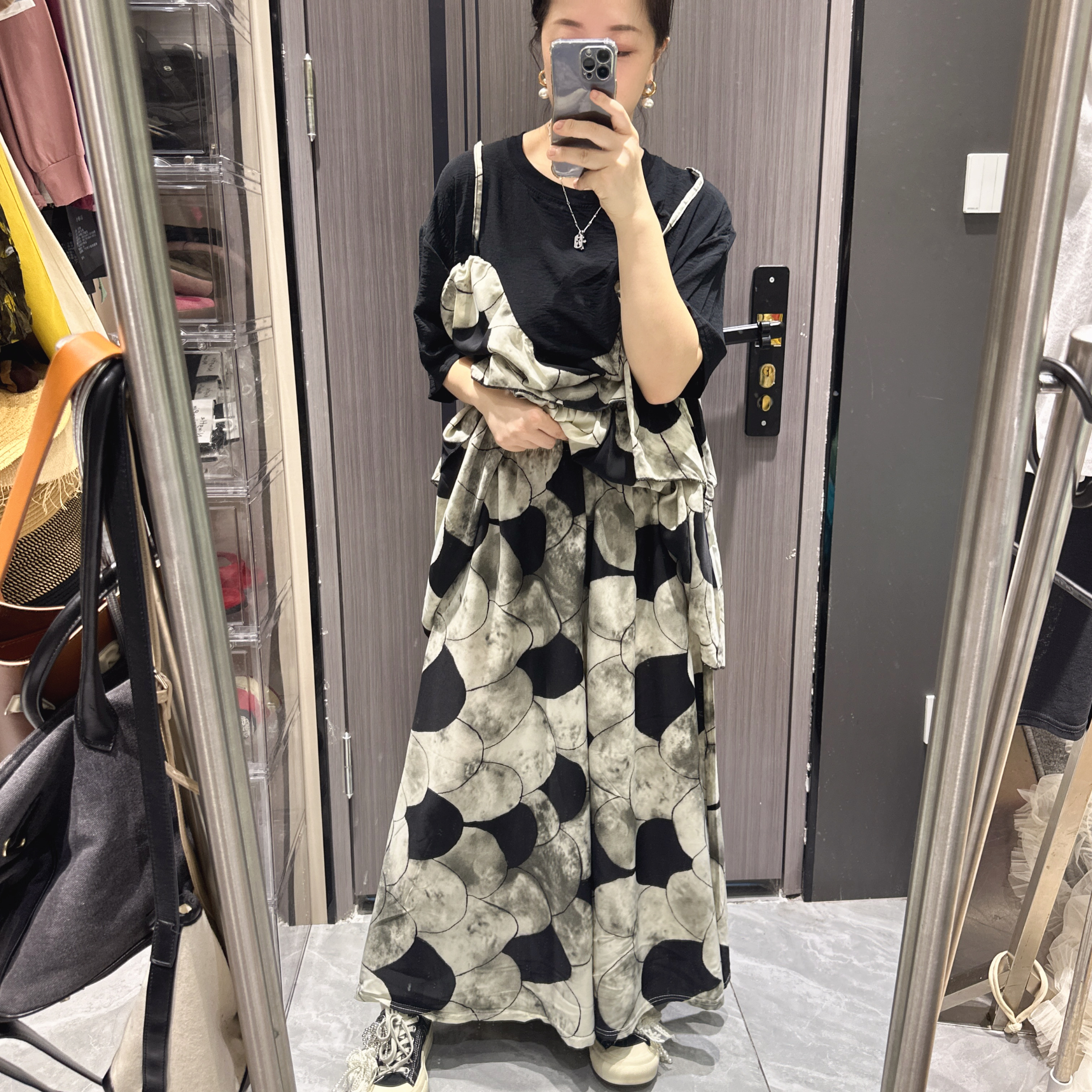 双双韩版宽松新款洋气炸街夏季新款显瘦百搭休闲阔腿裤女花纹洋气