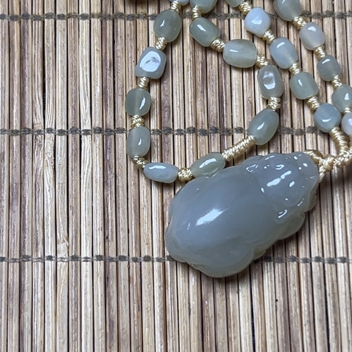 华***说和田玉未镶嵌挂件