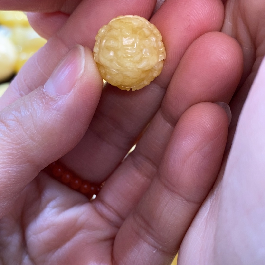 琥珀未镶嵌裸石原矿蜜蜡配珠