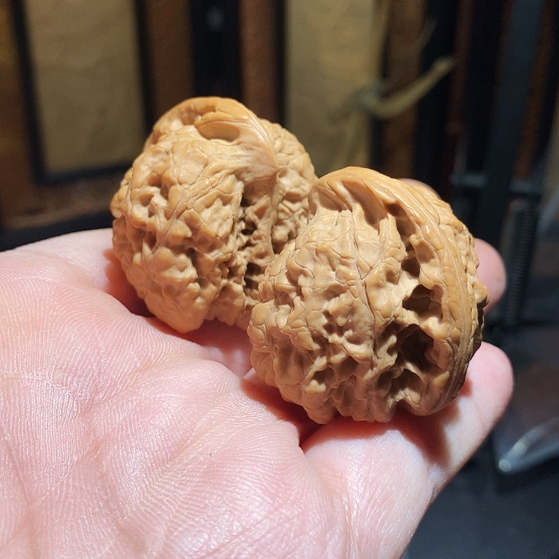 文玩核桃把件W****R王勇座山雕