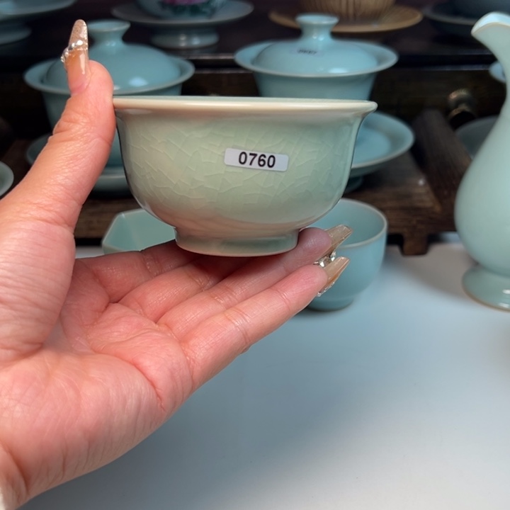 瓷片微瑕哈哈哈哈哈哈哈