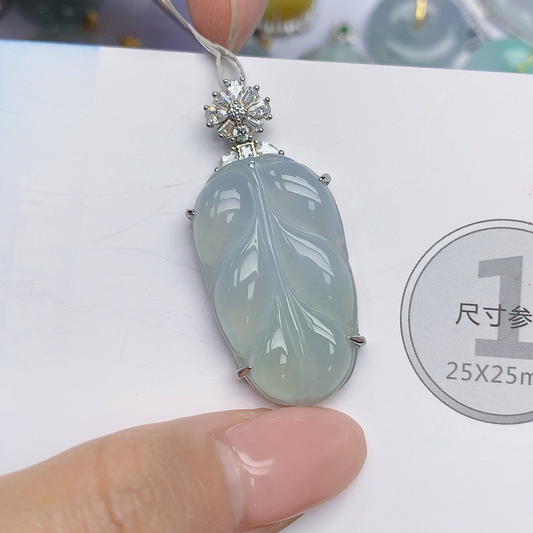 翡翠银S925镶嵌颈饰天然翡翠a货 百元以上9米证书费自理