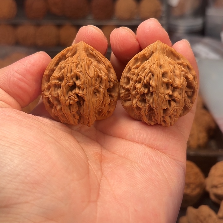 1文玩核桃龙门柱37-463