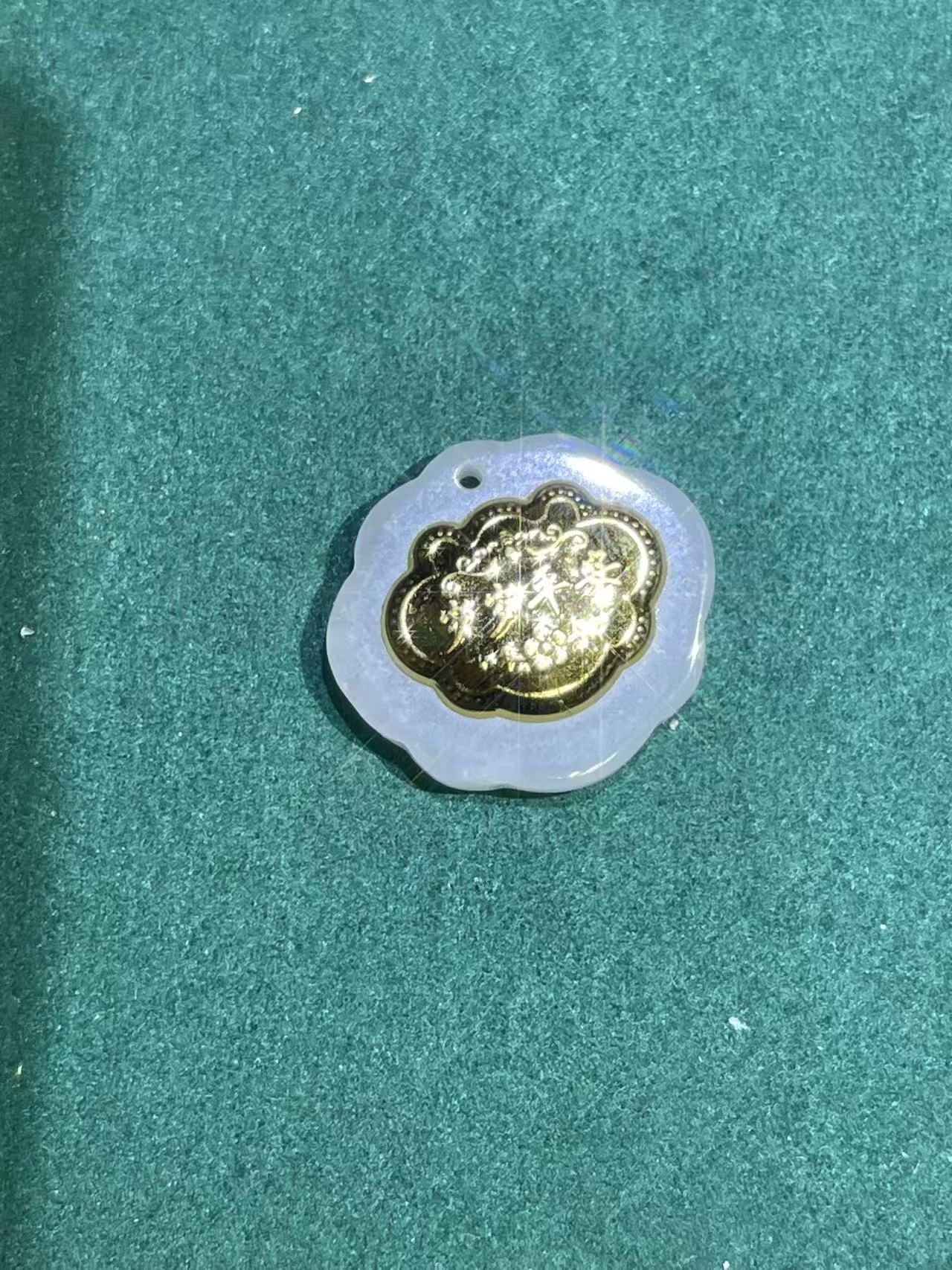 a3472白托黄祥云吊坠多样性发货