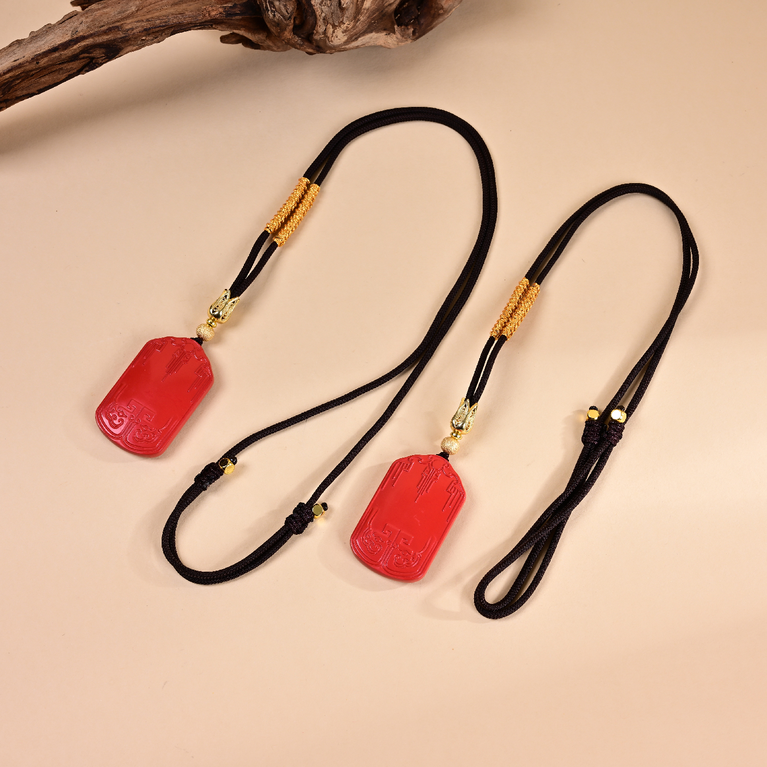 含辰砂工艺品朱砂吊坠-多样性发一件-42x25x6mm DS92079-9（JG）