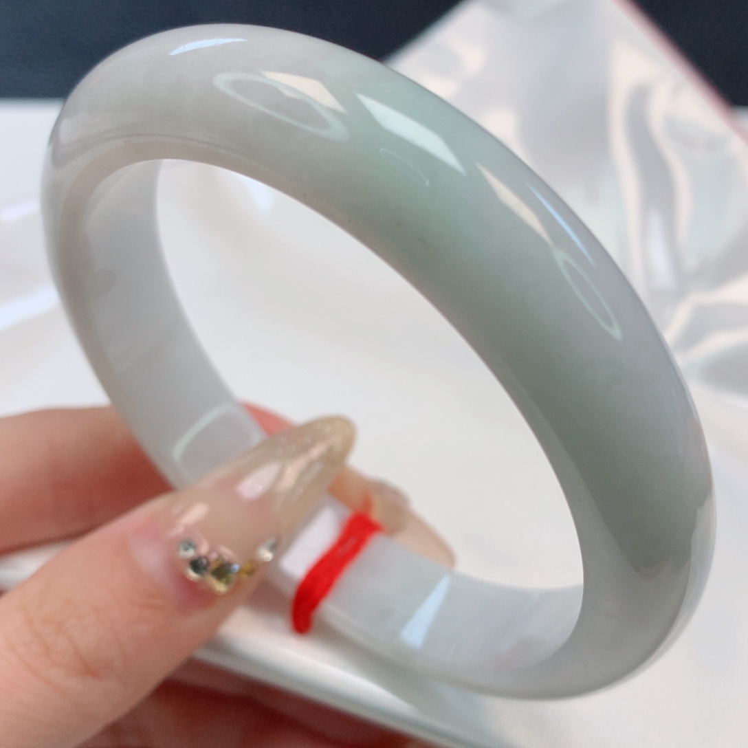 【闪购商品】翡翠手镯未镶嵌59圈