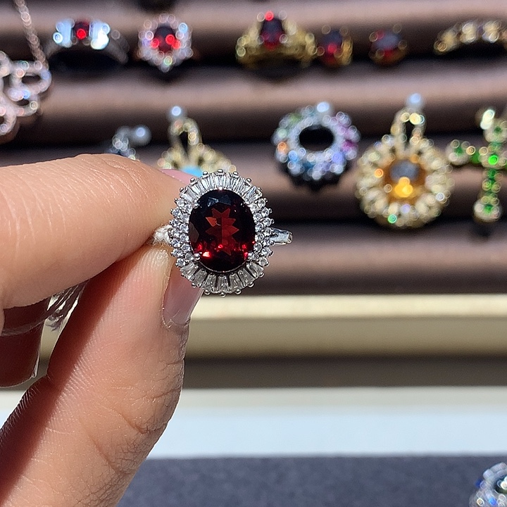 石榴石银S925镶嵌戒指