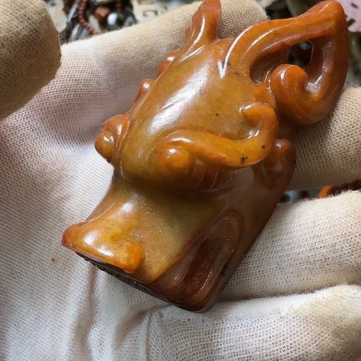 和田玉未镶嵌挂件